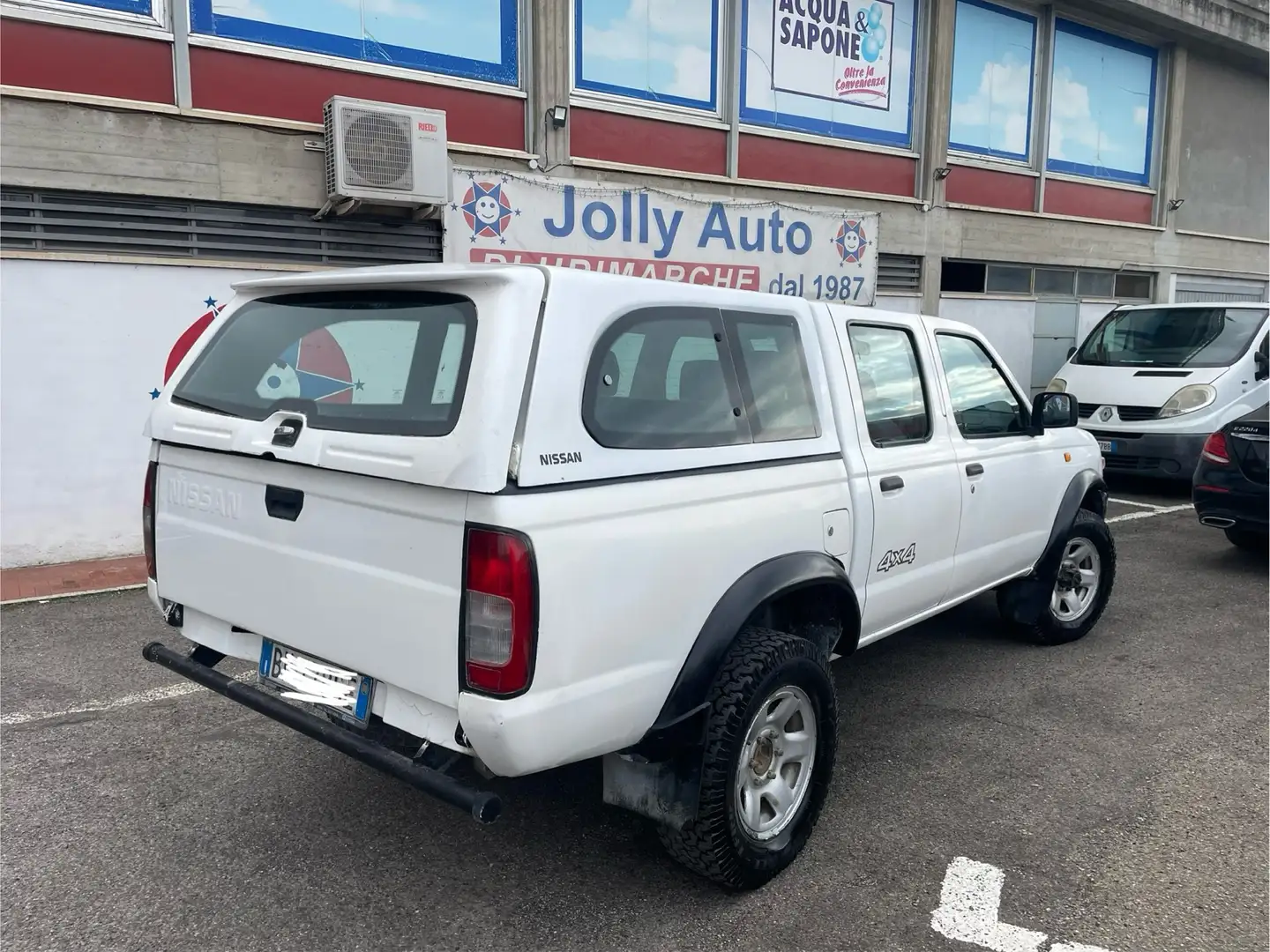 Nissan King Cab Double 2.5 Blanc - 2