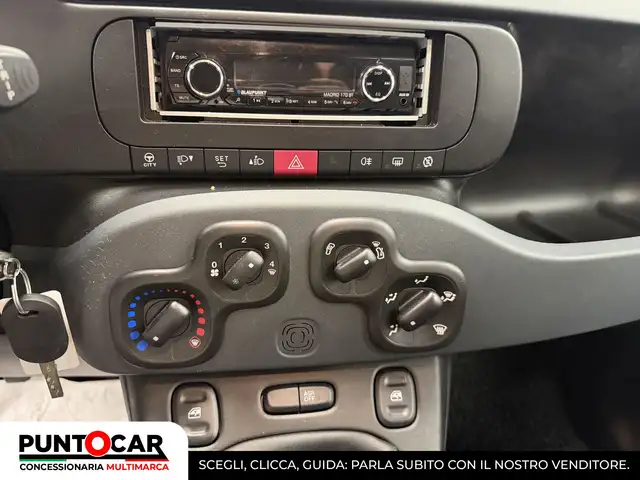 Fiat Panda view 11