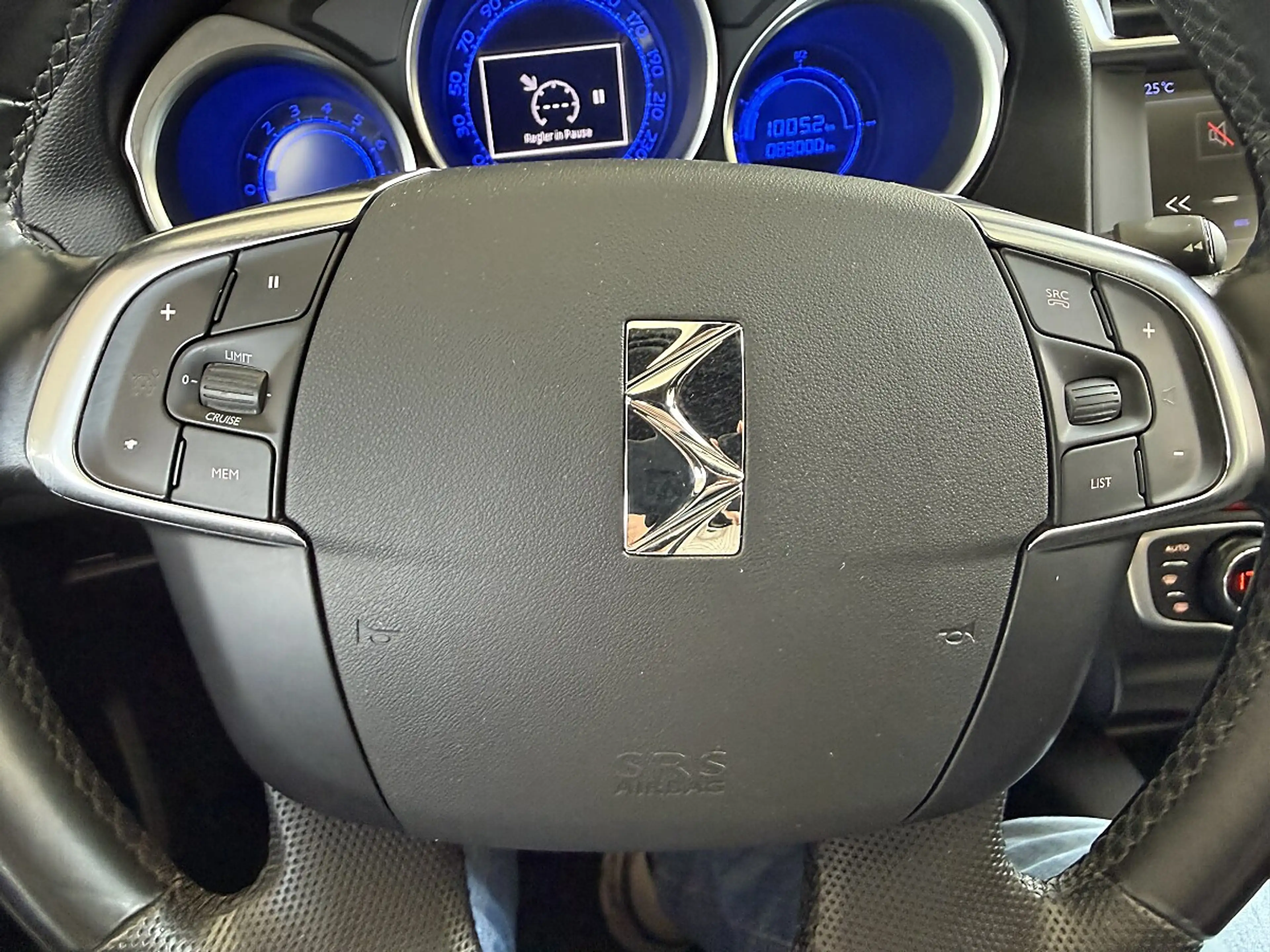 DS Automobiles DS 4 BlueHDi 120 S&S — photo 13