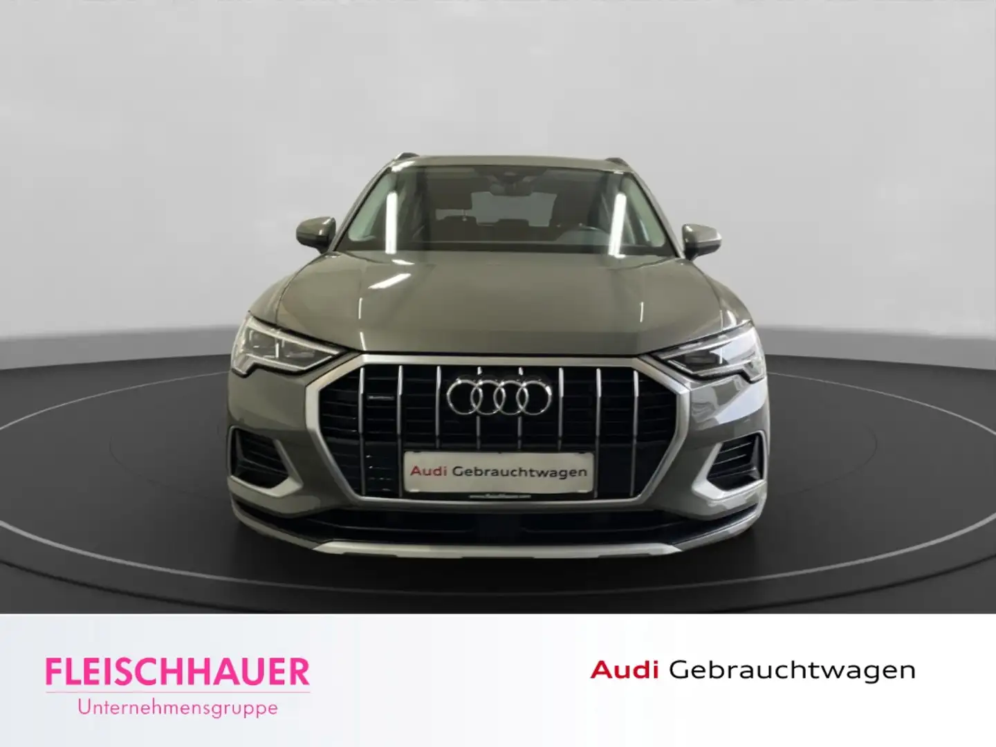 Audi Q3 40 TFSI quattro advanced LED Navi DAB PDCv+h Rückf Grau - 2