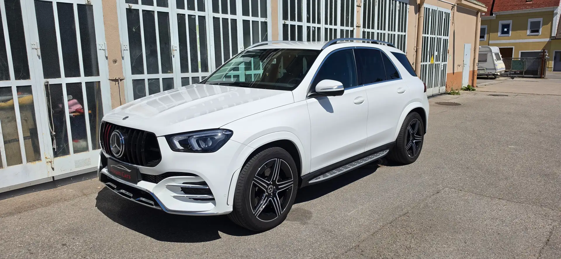 Mercedes-Benz GLE 300 GLE 300 d 4Matic AMG-Line Weiß - 1