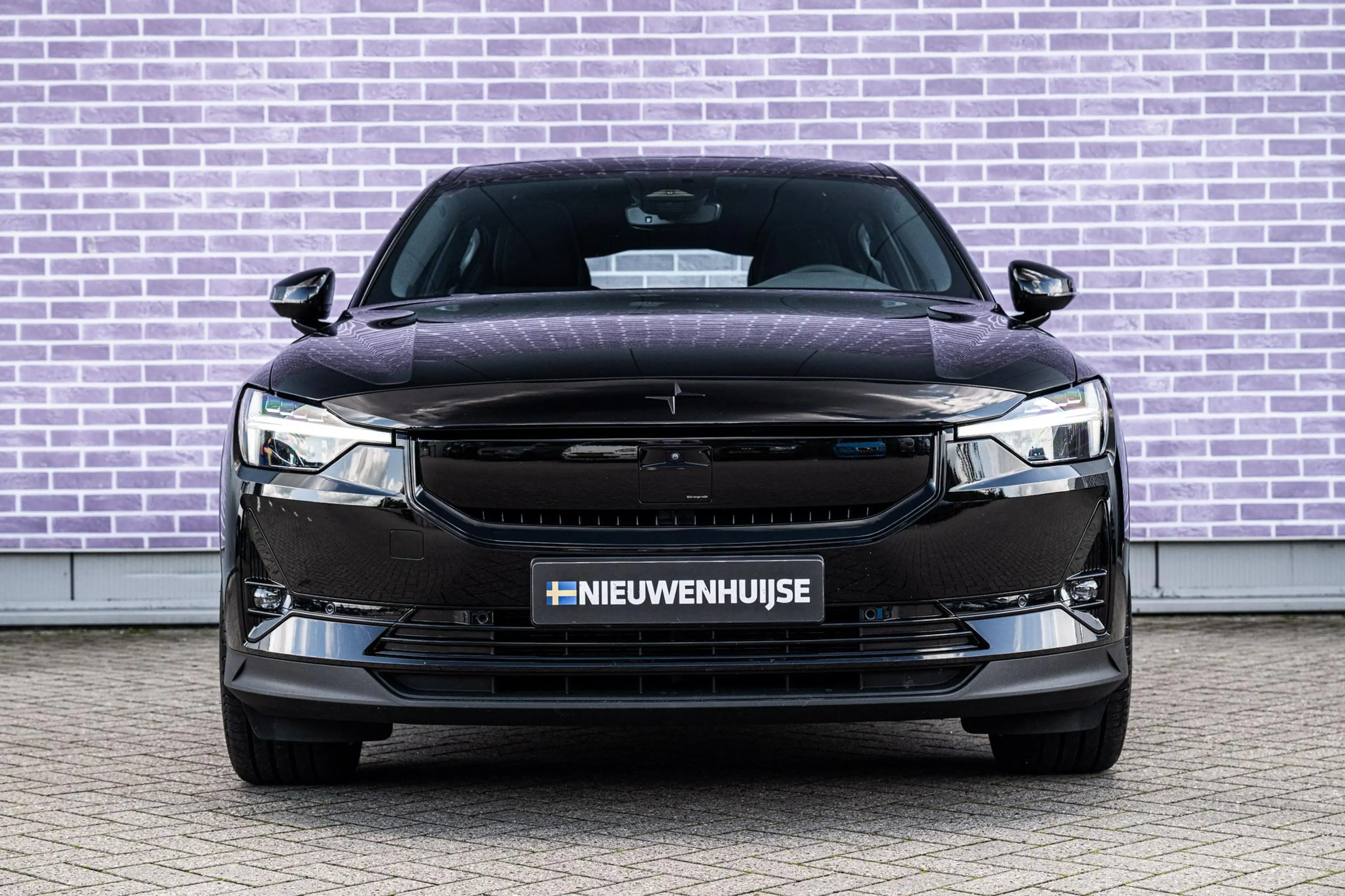 Polestar 2 Long Range Single Motor Plus 82 kWh — photo 9