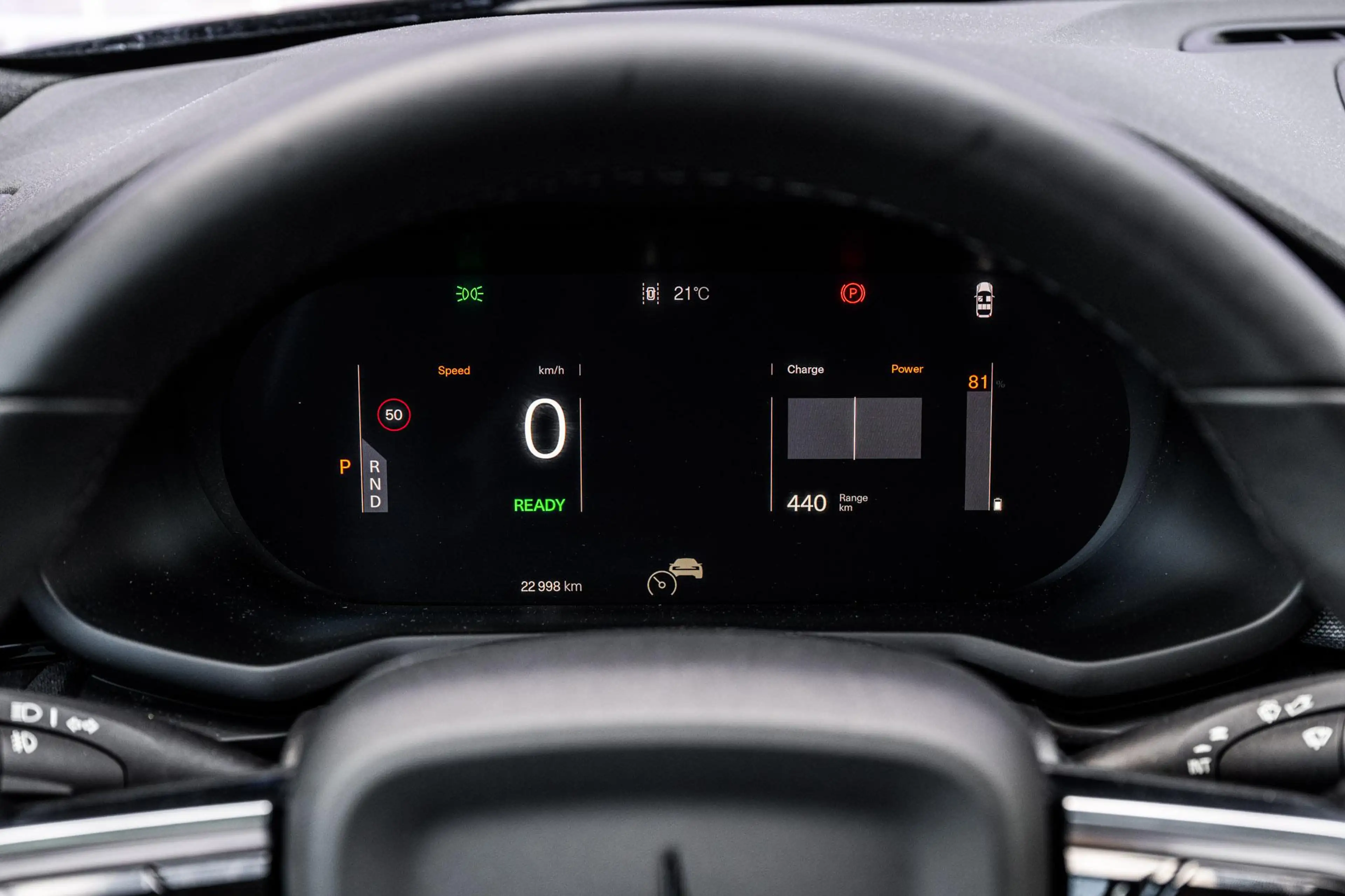 Polestar 2 Long Range Single Motor Plus 82 kWh — photo 13