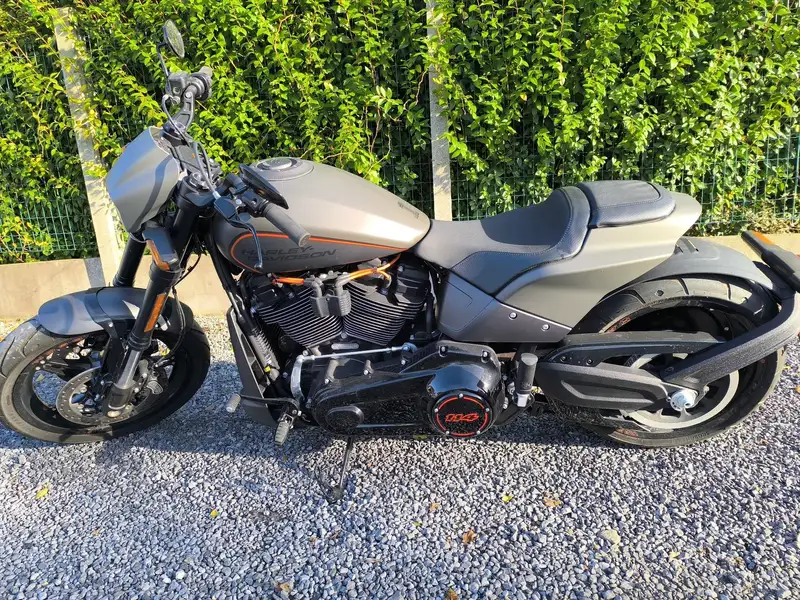 Harley-Davidson FXDR 114 - foto 6