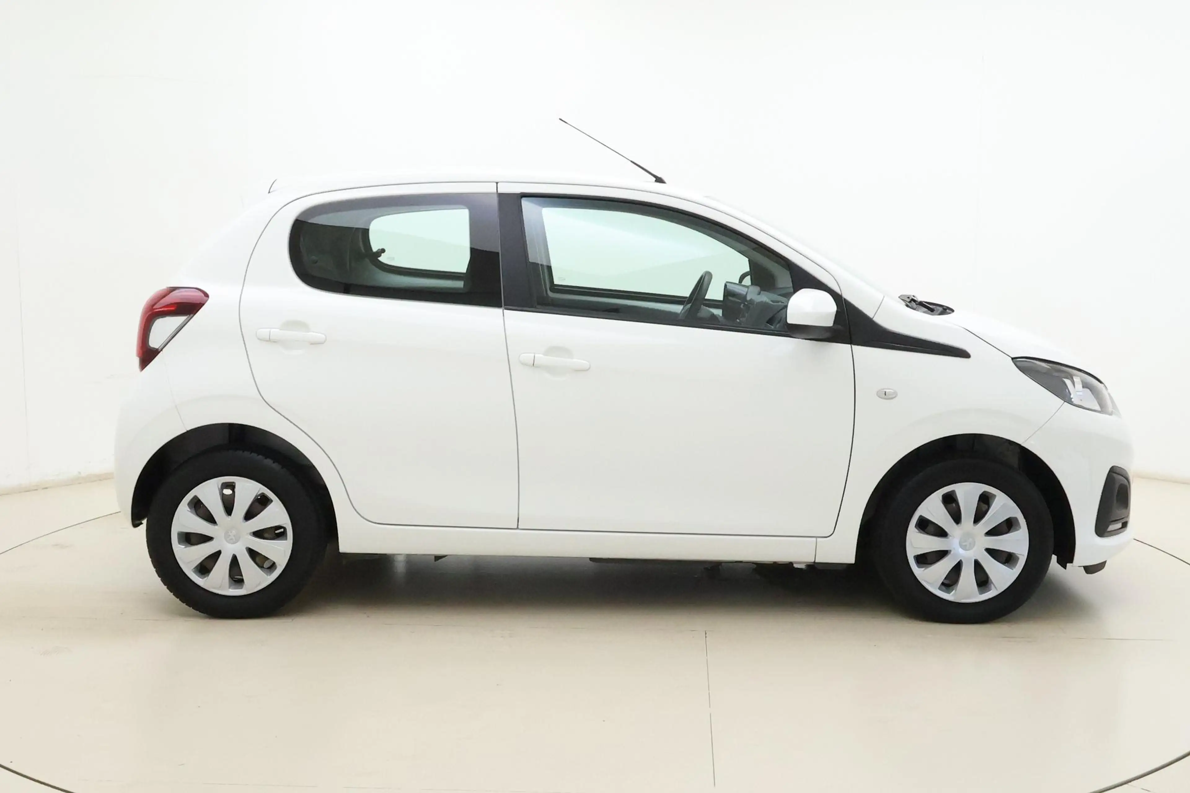Peugeot 108 1.0 e-VTi 72pk Active 5 deurs | Airconditioning | — photo 9