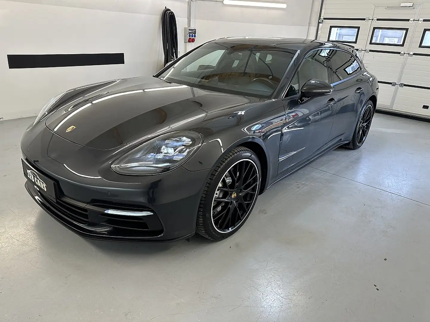 Porsche Panamera 4 Sport Turismo Aut. Grau - 2