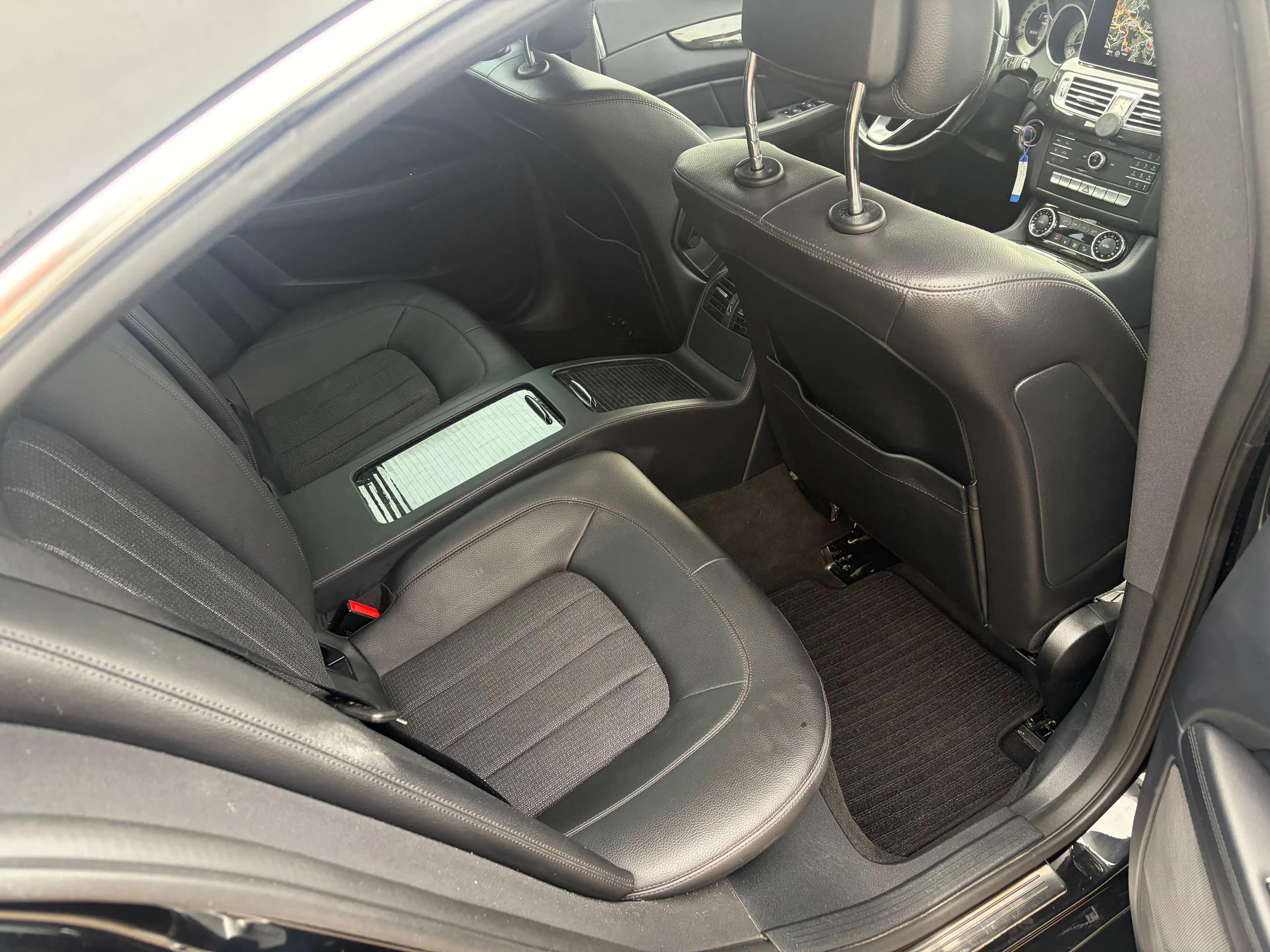 Mercedes-Benz CLS 400 CLS 400 4Matic*HU NEU* — photo 13