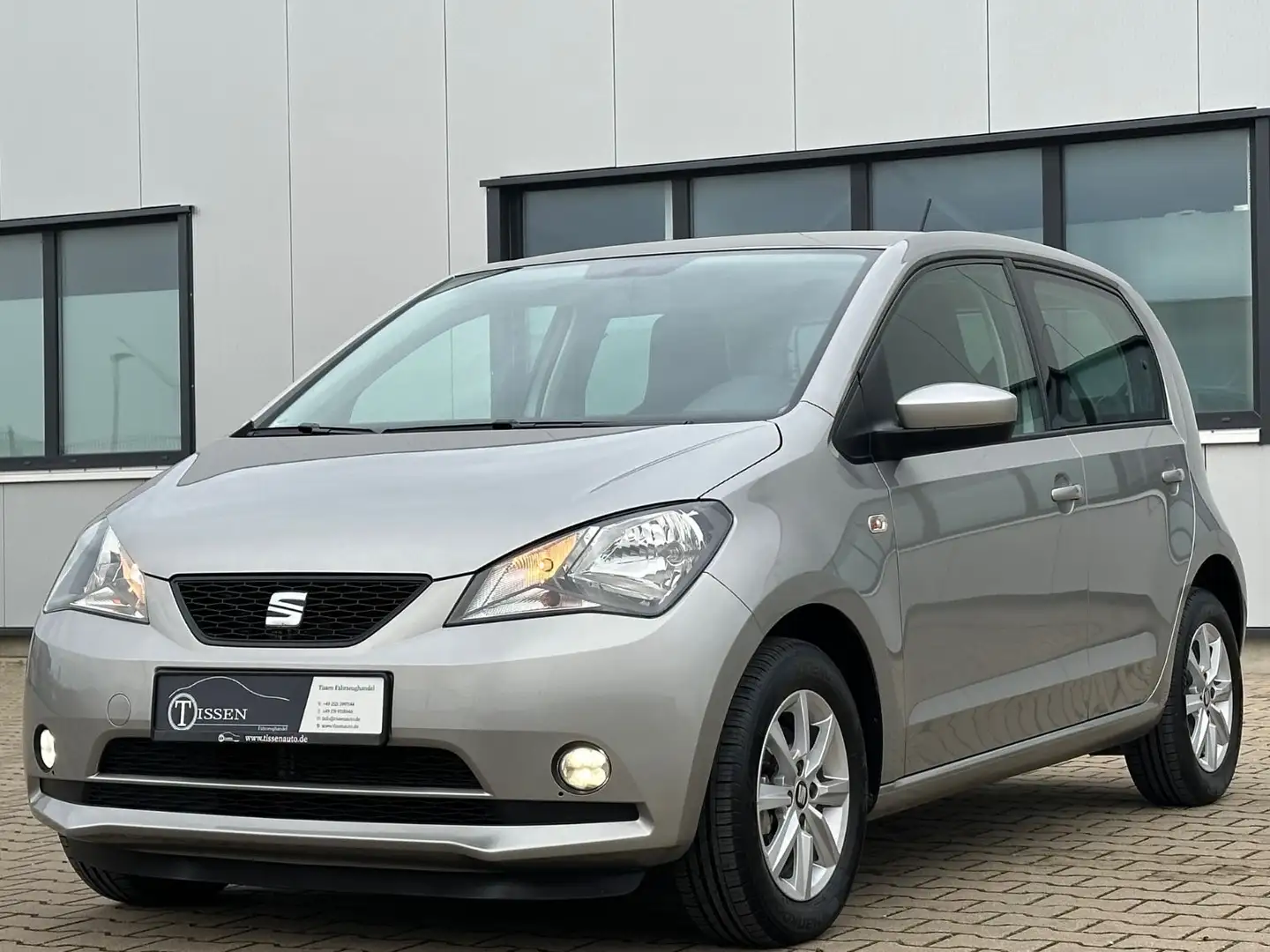 SEAT Mii Chic Automatik Temp PDC BT LED Alu SHZ LED Silber - 1