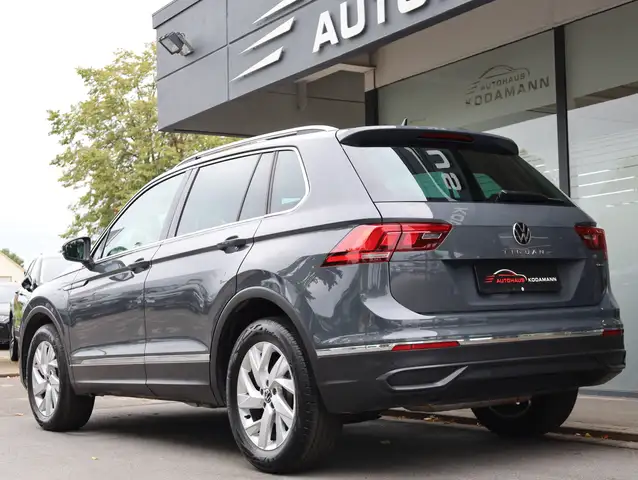 Volkswagen Tiguan view 8