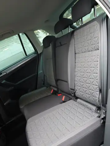Volkswagen Tiguan view 15