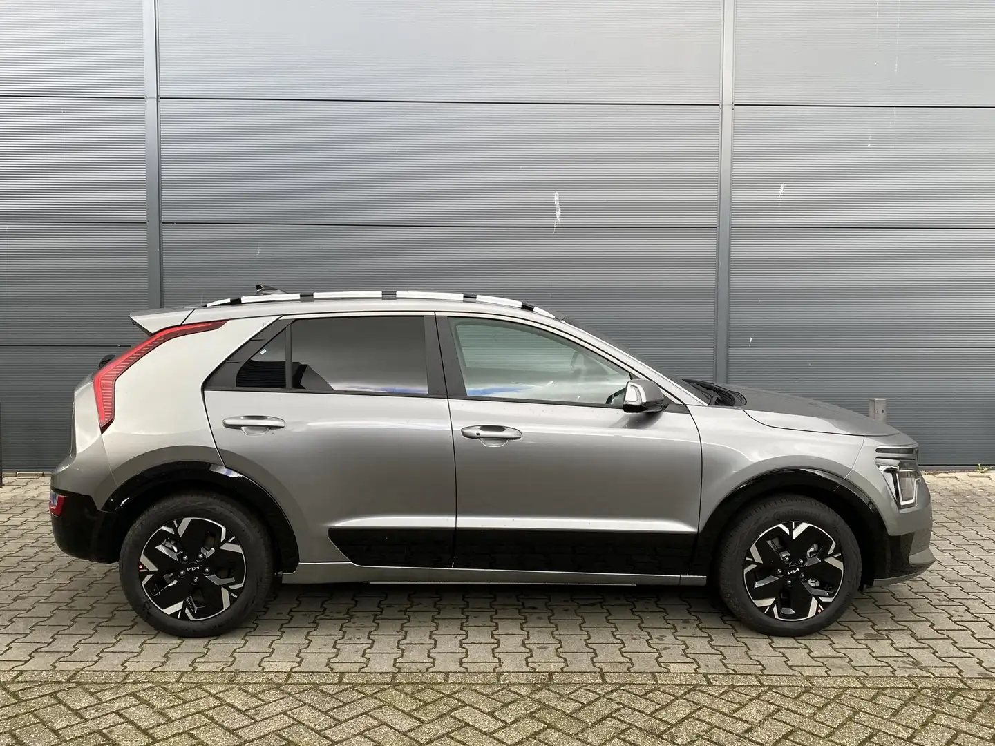 Kia e-Niro EV DynamicPlusLine 64.8 kWh | Voorraadactie | Schu Grigio - 2