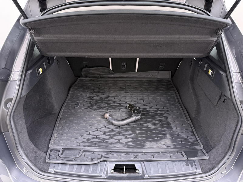 Jaguar F-Pace 2.0 Pure AWD 20d Navigatie | Camera | Trekhaak | — photo 7