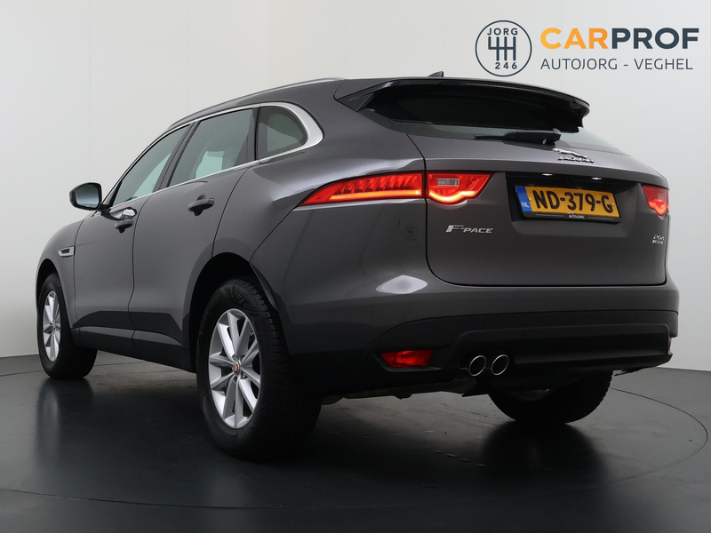 Jaguar F-Pace 2.0 Pure AWD 20d Navigatie | Camera | Trekhaak | — photo 2