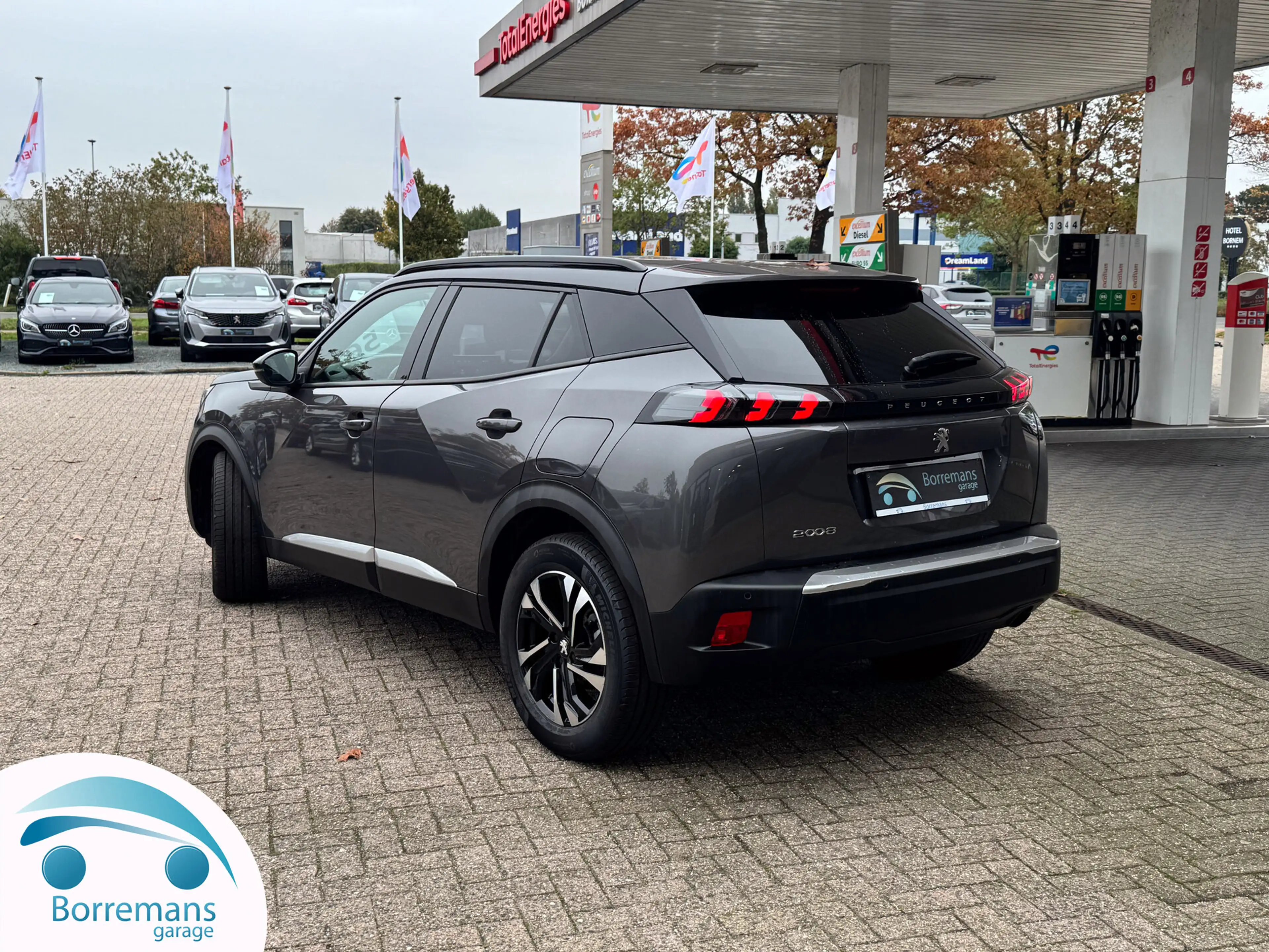 Peugeot 2008 ALLURE Carplay/Parkeersensoren/Cruise-Limit/.... — photo 3