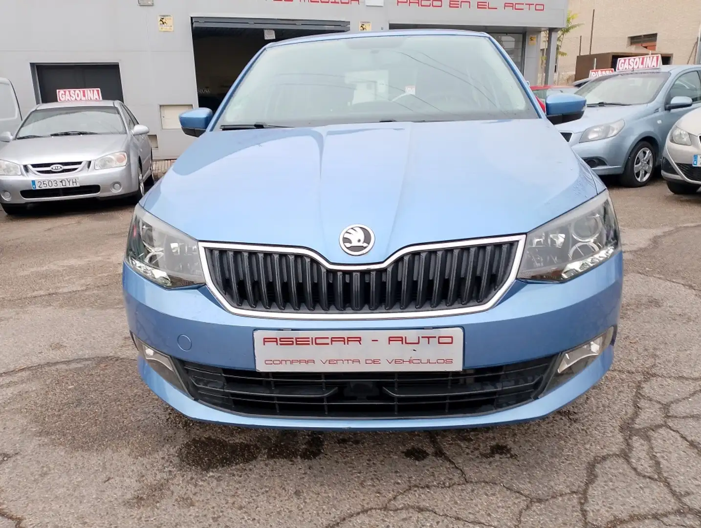 Skoda Fabia 1.0 MPI Like 55kW Blau - 2