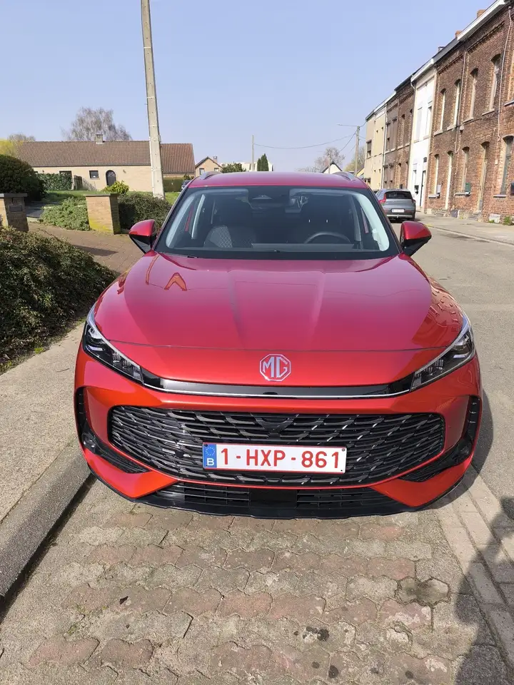 MG HS 2026