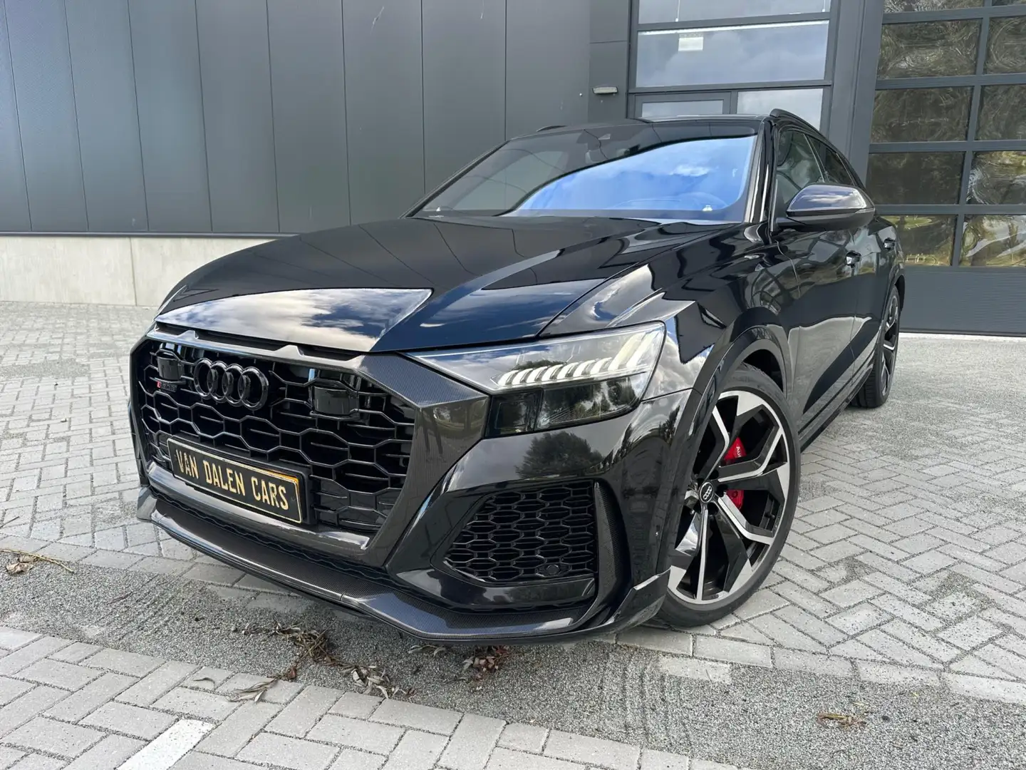 Audi RS Q8 RSQ8 4.0 TFSI|Quattro|B&O|Ceramic|Dynamic Plus|Car Zwart - 2