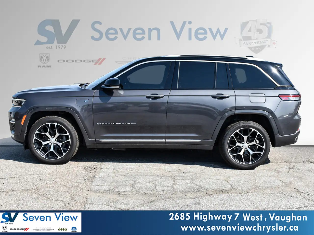 Jeep Grand Cherokee снимка Jeep Grand Cherokee