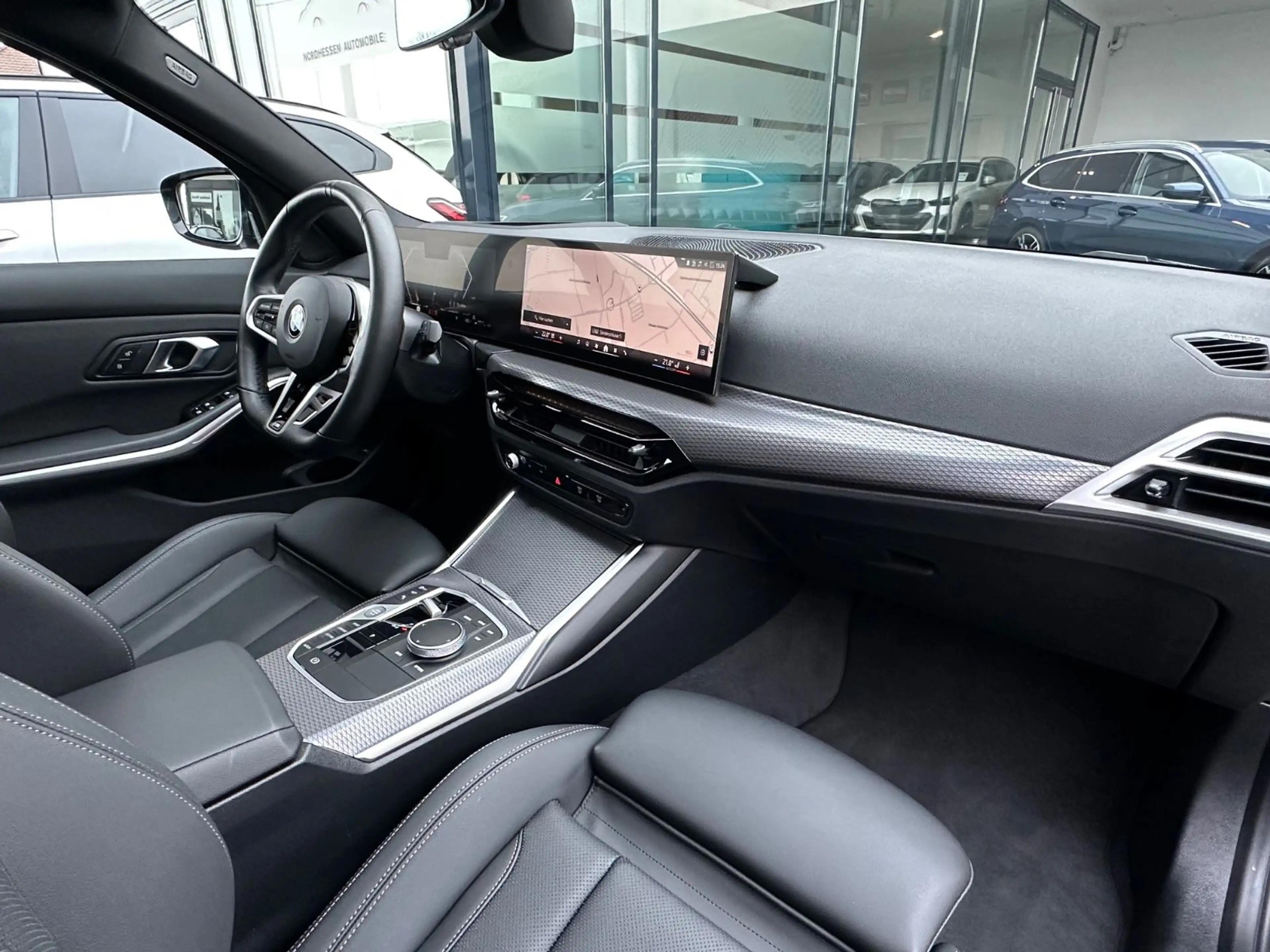 BMW 320 d xDrive Touring M Sport | Panorama | AHK — photo 15