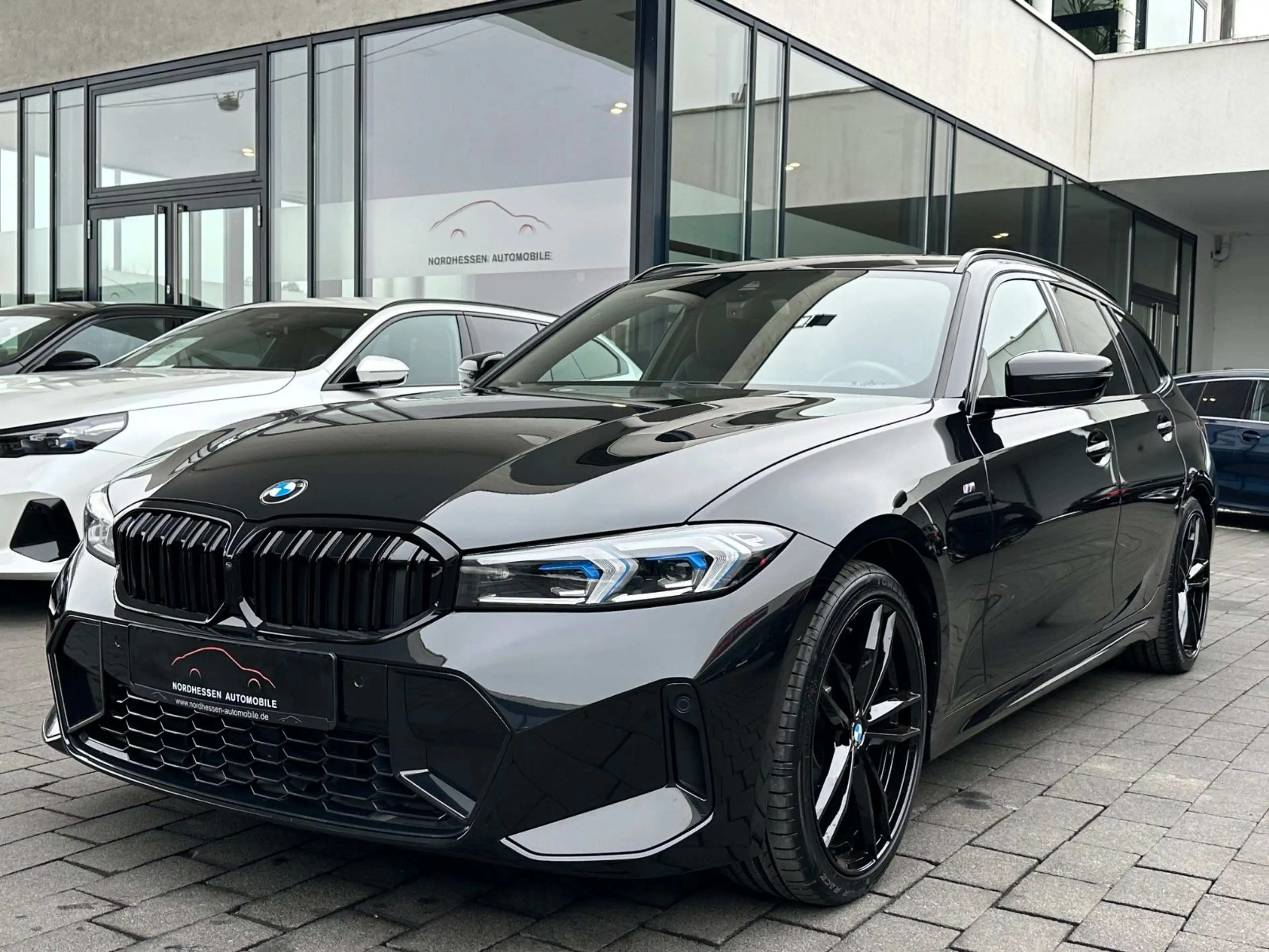 BMW 320 d xDrive Touring M Sport | Panorama | AHK