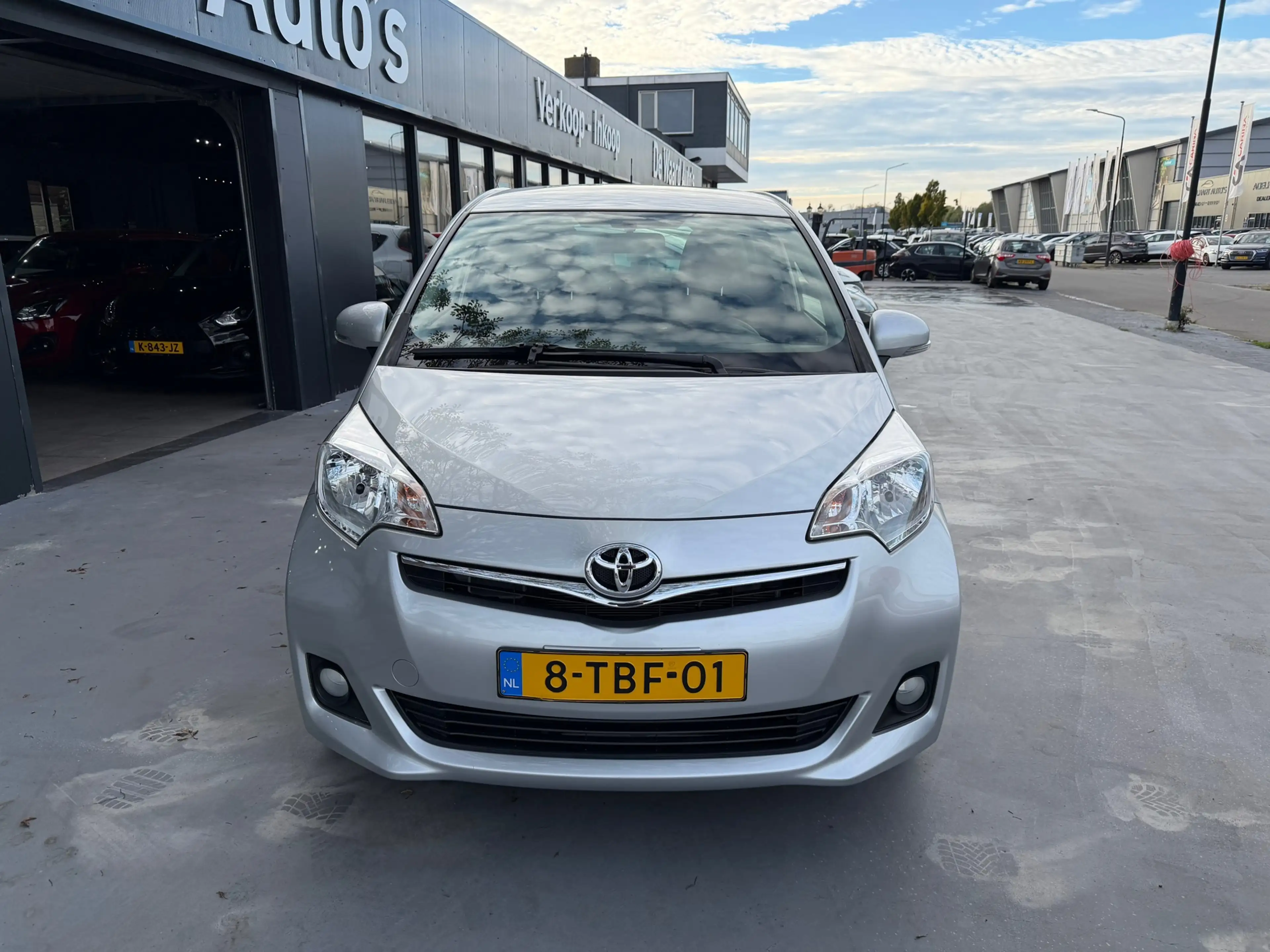 Toyota Verso-S 1.3 VVT-i Aspiration/automaat/airco/cruise/camera/ — photo 2