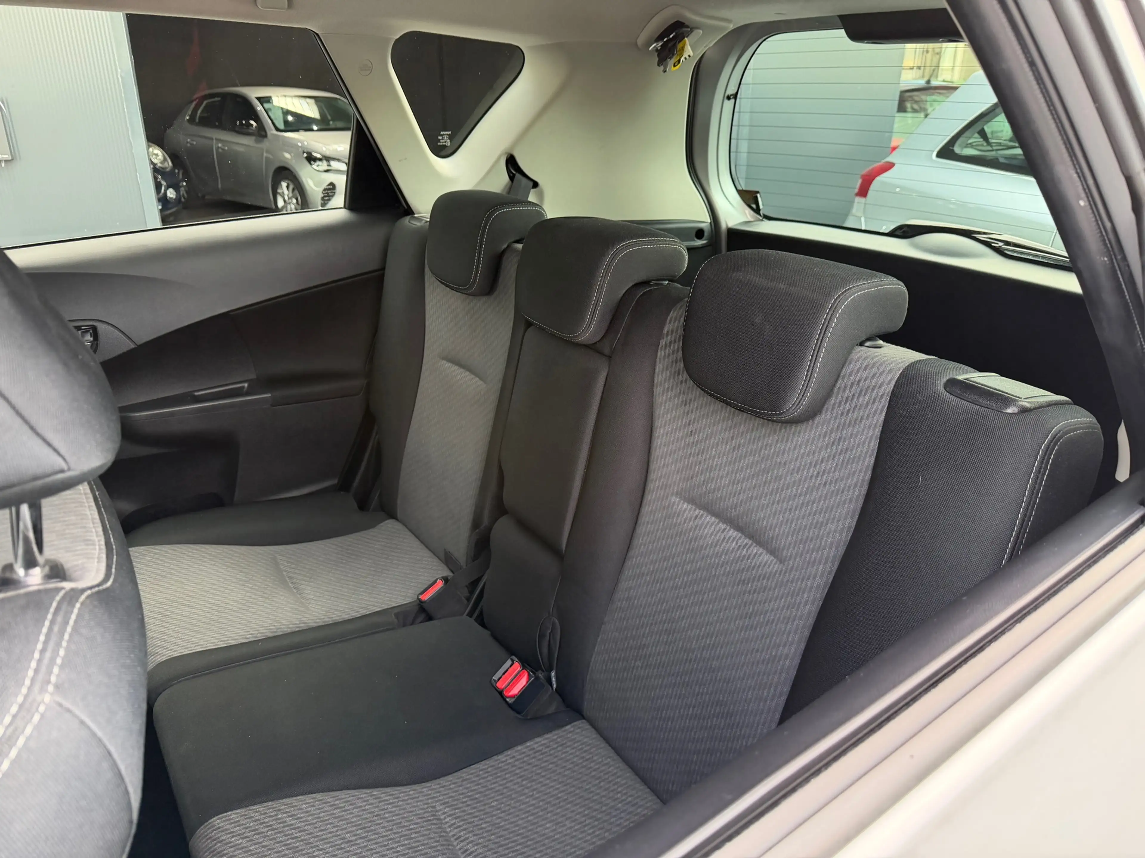 Toyota Verso-S 1.3 VVT-i Aspiration/automaat/airco/cruise/camera/ — photo 14