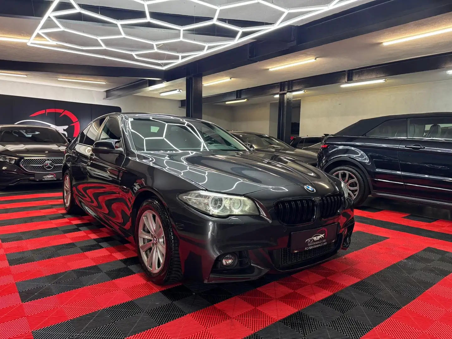 BMW 520 520 d/M Optik/Facelift/Aut Grijs - 1