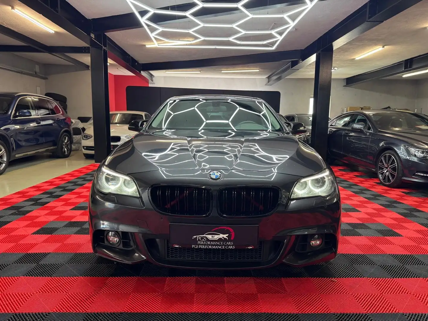 BMW 520 520 d/M Optik/Facelift/Aut Grijs - 2