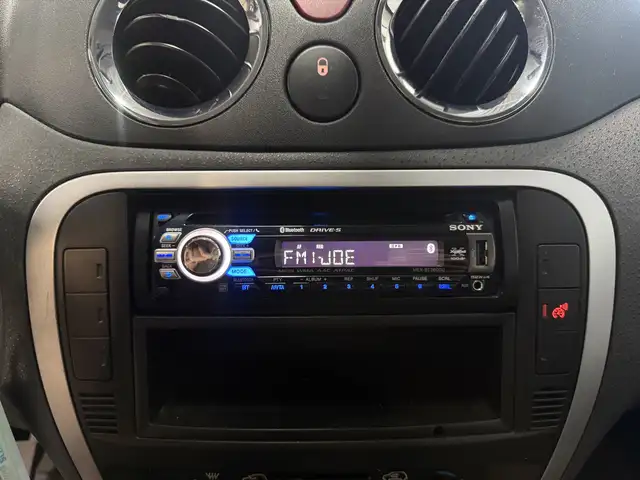 Citroen C2 view 9