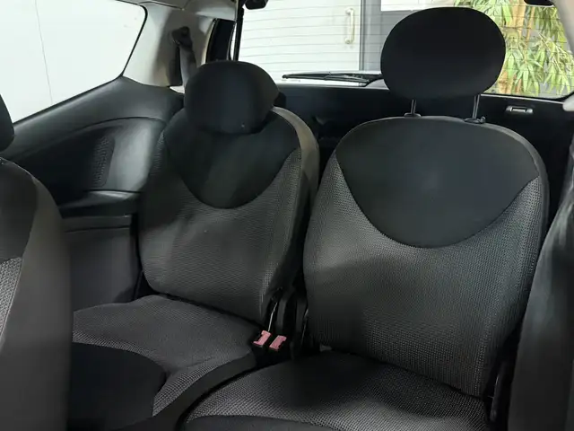 Citroen C2 view 6