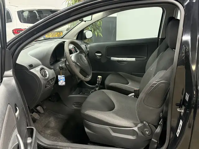 Citroen C2 view 5