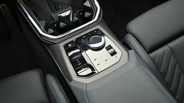 BMW X3 view 15