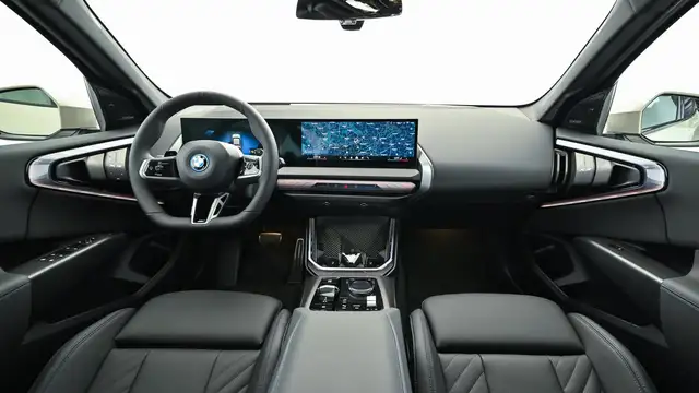 BMW X3 view 12
