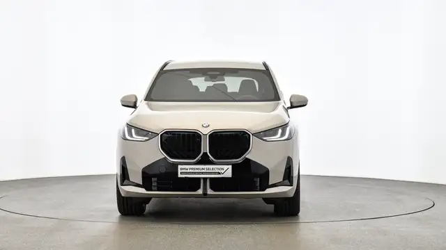 BMW X3 view 2