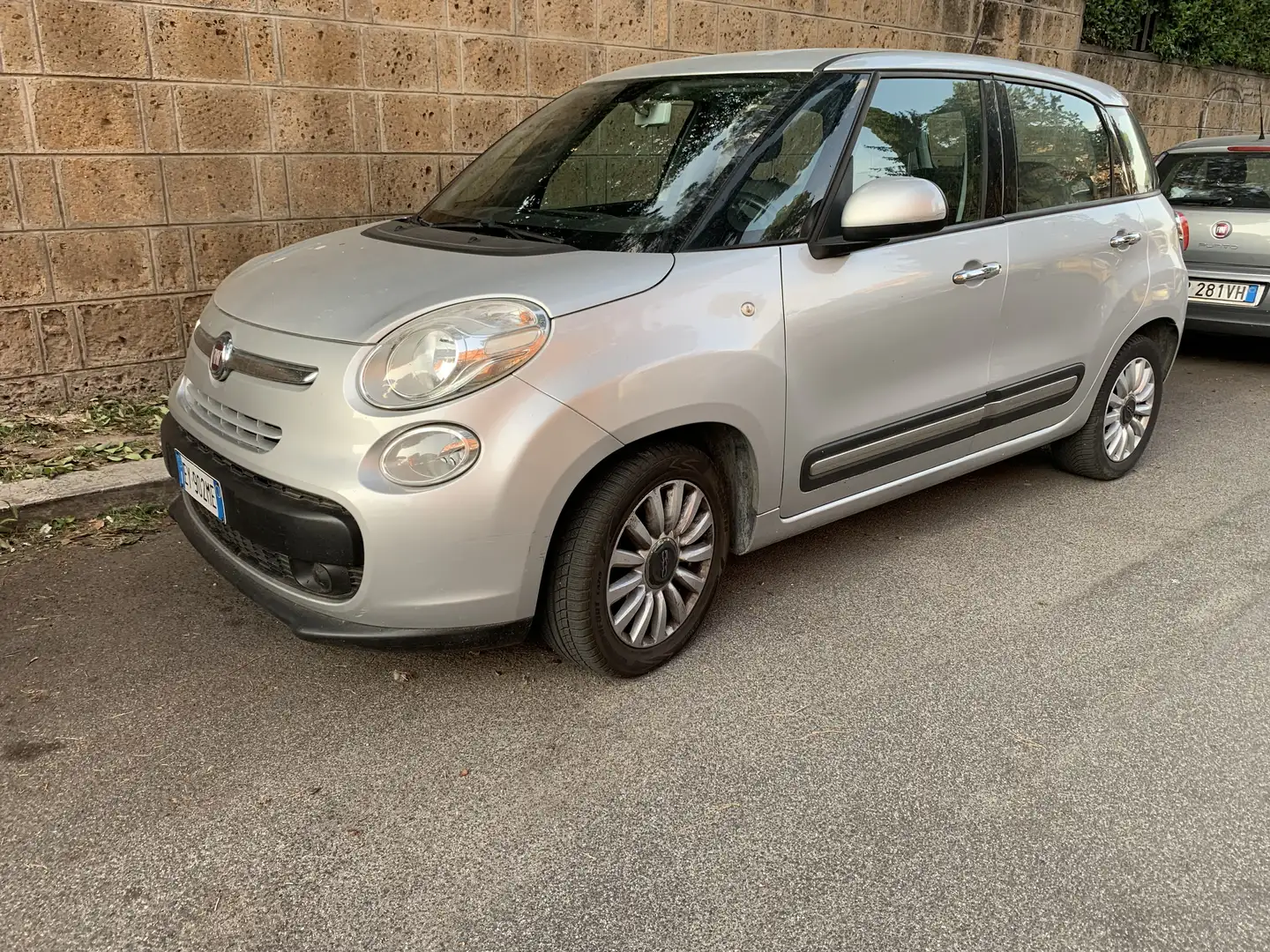Fiat 500L Living 1.3 mjt Lounge 95cv - 1