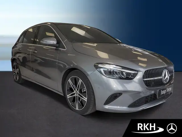 Mercedes-Benz B-Class view 2