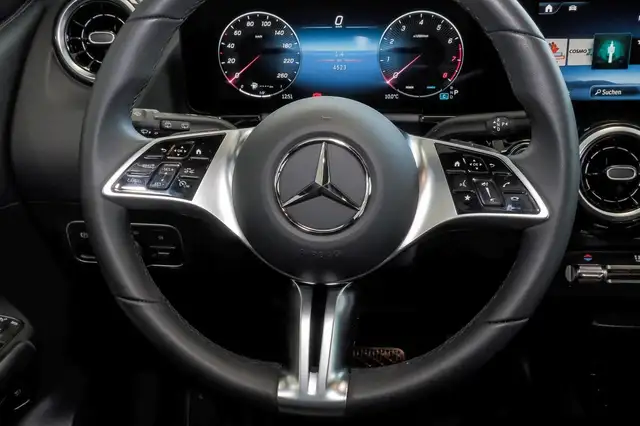 Mercedes-Benz B-Class view 13
