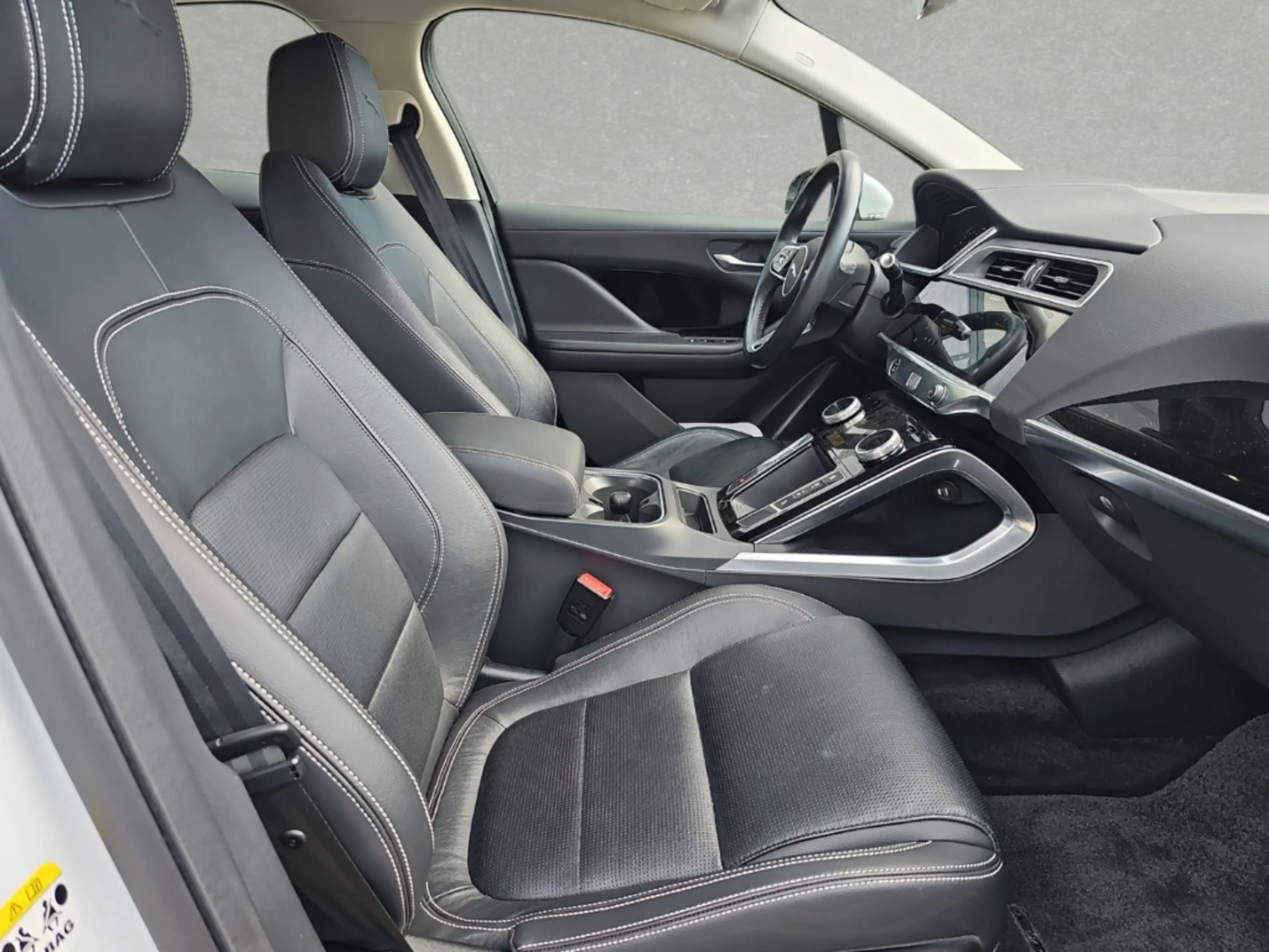 Jaguar I-Pace EV320 SE HEAD-UP DAB PIVI PRO LED 20 — photo 4