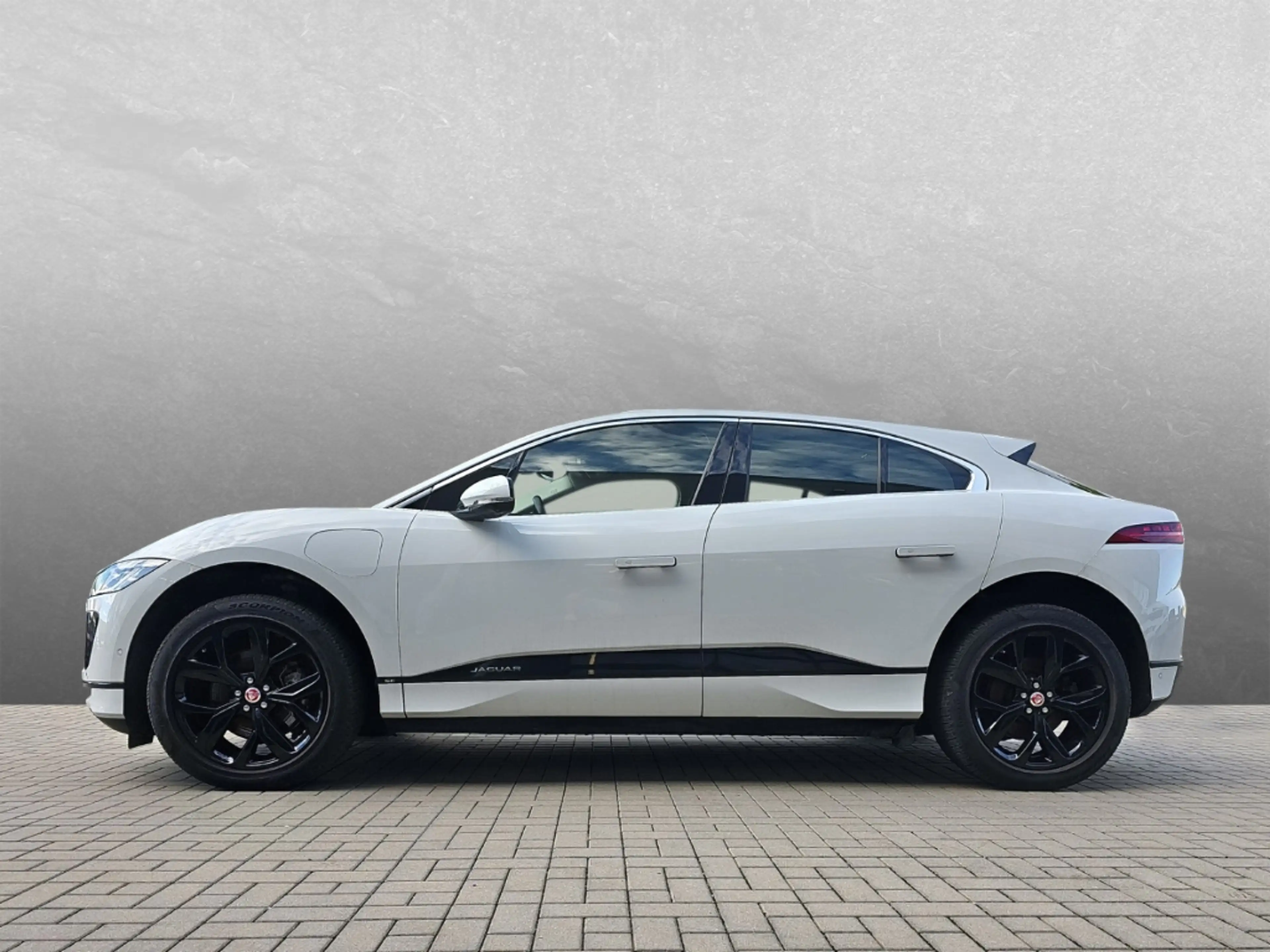 Jaguar I-Pace EV320 SE HEAD-UP DAB PIVI PRO LED 20 — photo 7