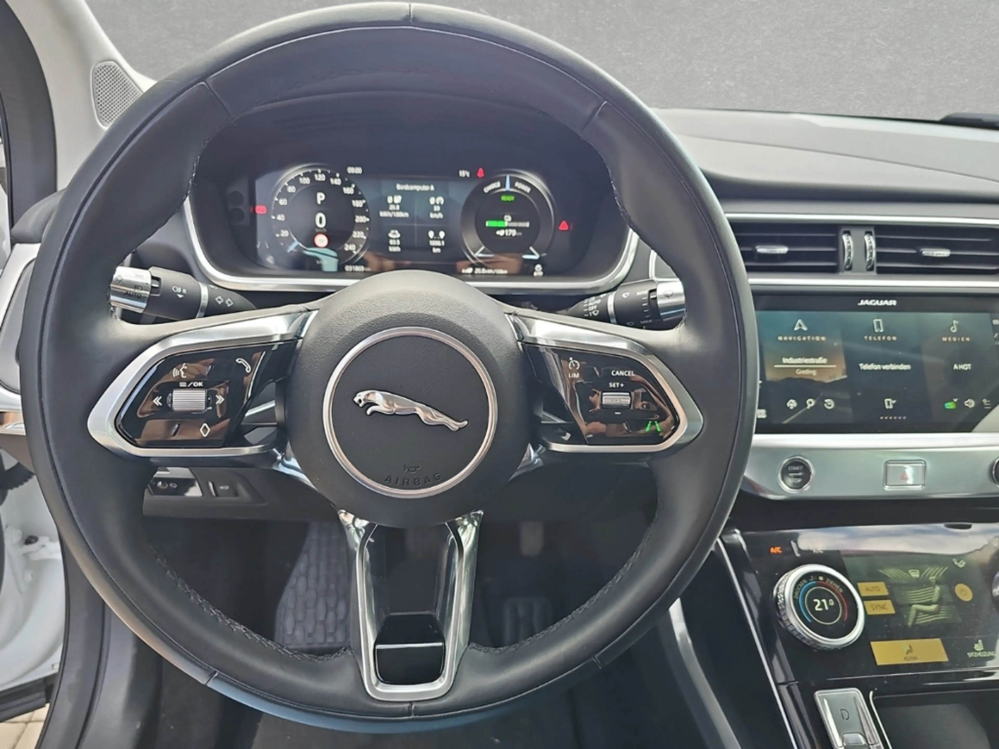 Jaguar I-Pace EV320 SE HEAD-UP DAB PIVI PRO LED 20 — photo 12