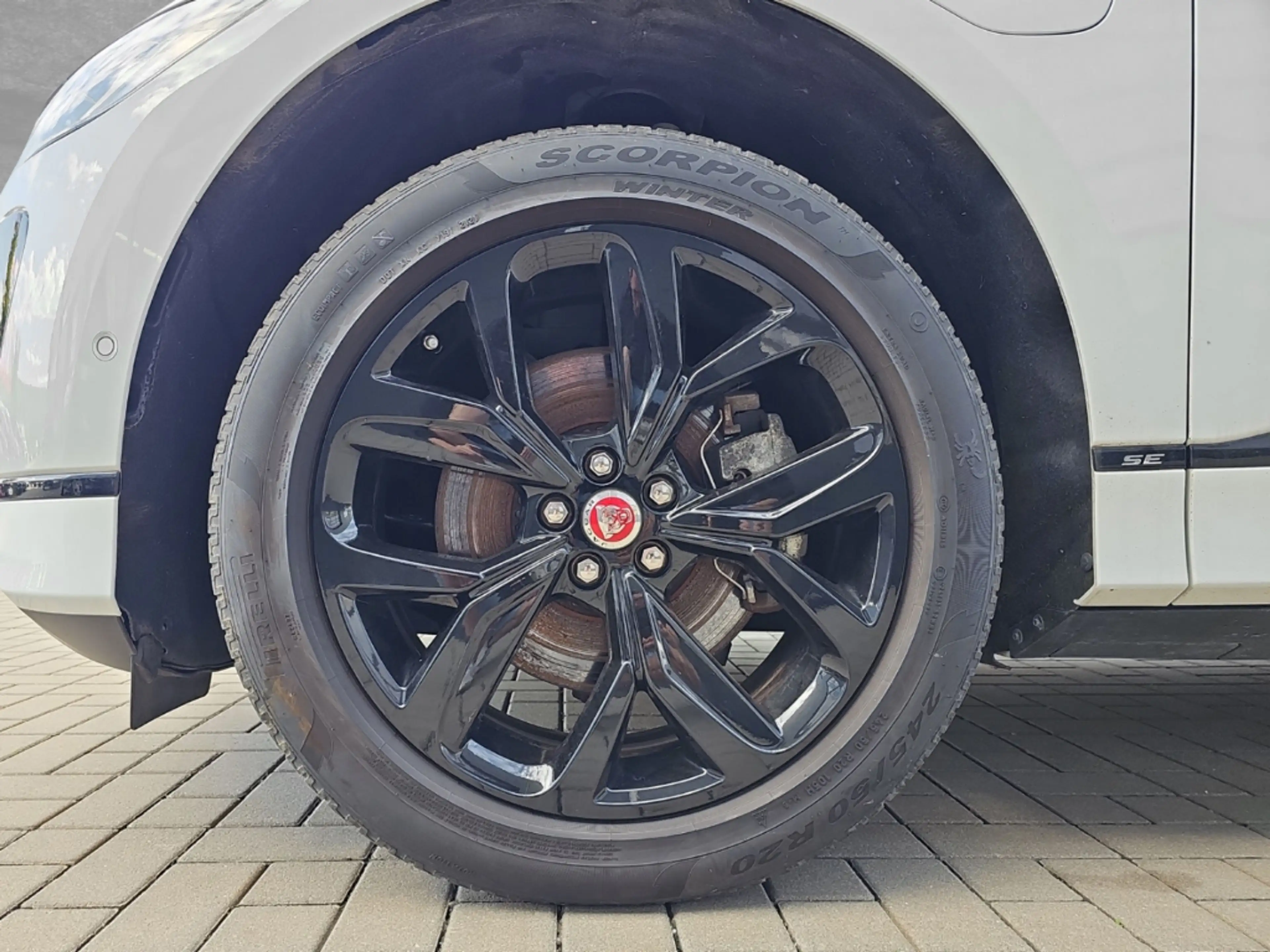 Jaguar I-Pace EV320 SE HEAD-UP DAB PIVI PRO LED 20 — photo 10