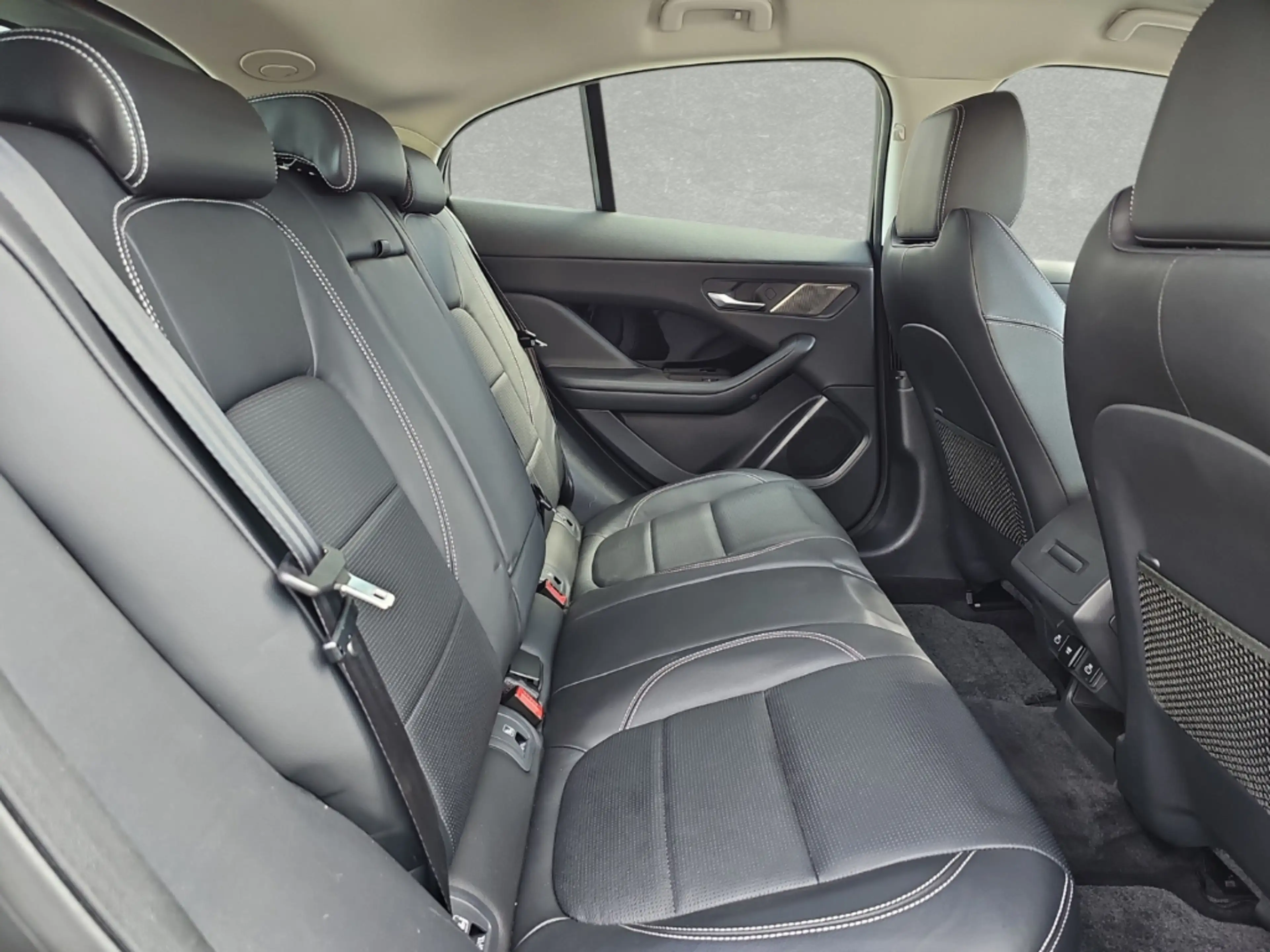 Jaguar I-Pace EV320 SE HEAD-UP DAB PIVI PRO LED 20 — photo 6