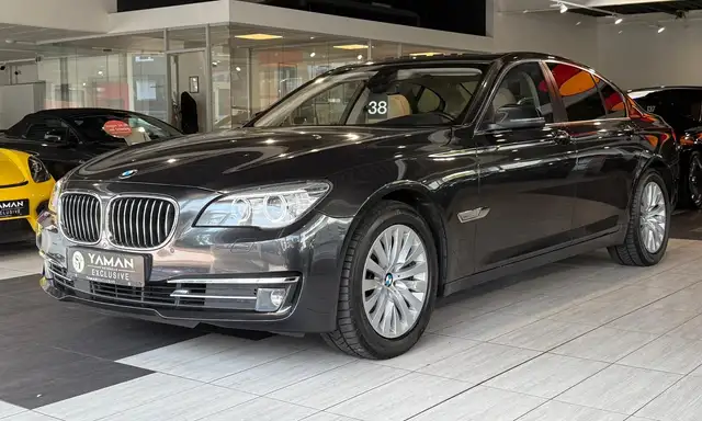 BMW 740 d*HuD*DrivingAssist+*Aktivlenkung*Soft*Keyl.*