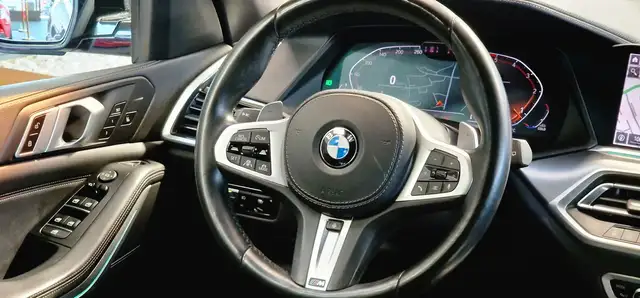 BMW X5 view 15