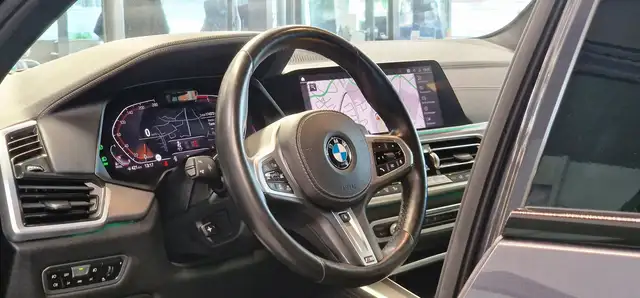 BMW X5 view 14