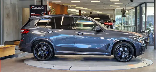BMW X5 view 5