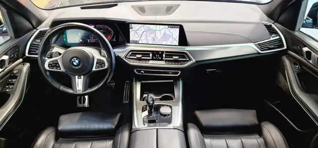 BMW X5 view 13
