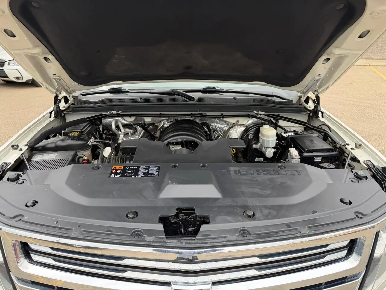 Chevrolet Suburban снимка Chevrolet Suburban