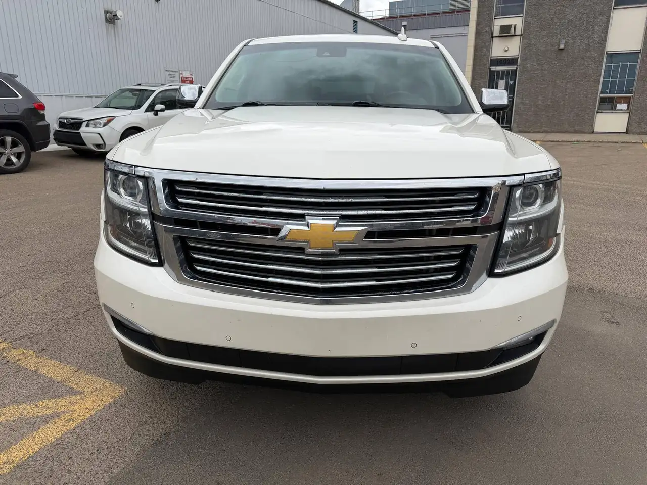 Chevrolet Suburban снимка Chevrolet Suburban