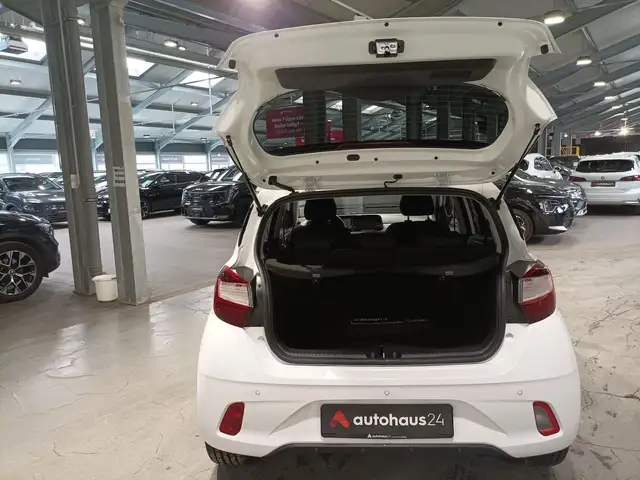Hyundai I10 view 6
